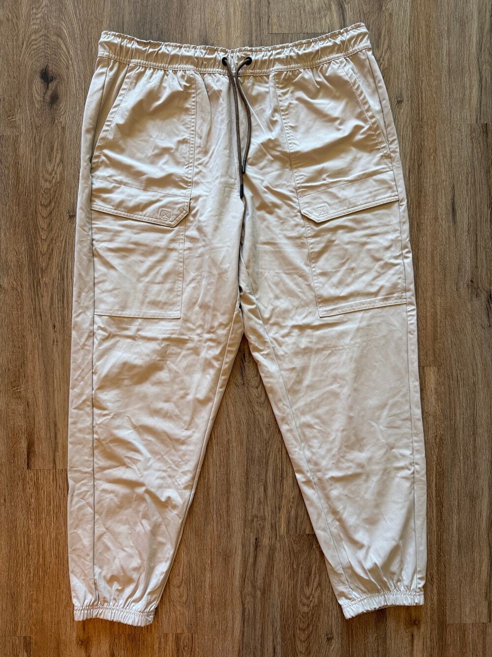 Motion Tan Men’s Athletic Pants Size XL